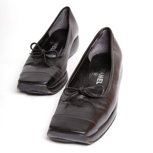 CHANEL Black Leather Mini Wedge Flats